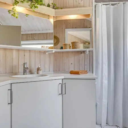 度假居 2 Bedroom Cozy In